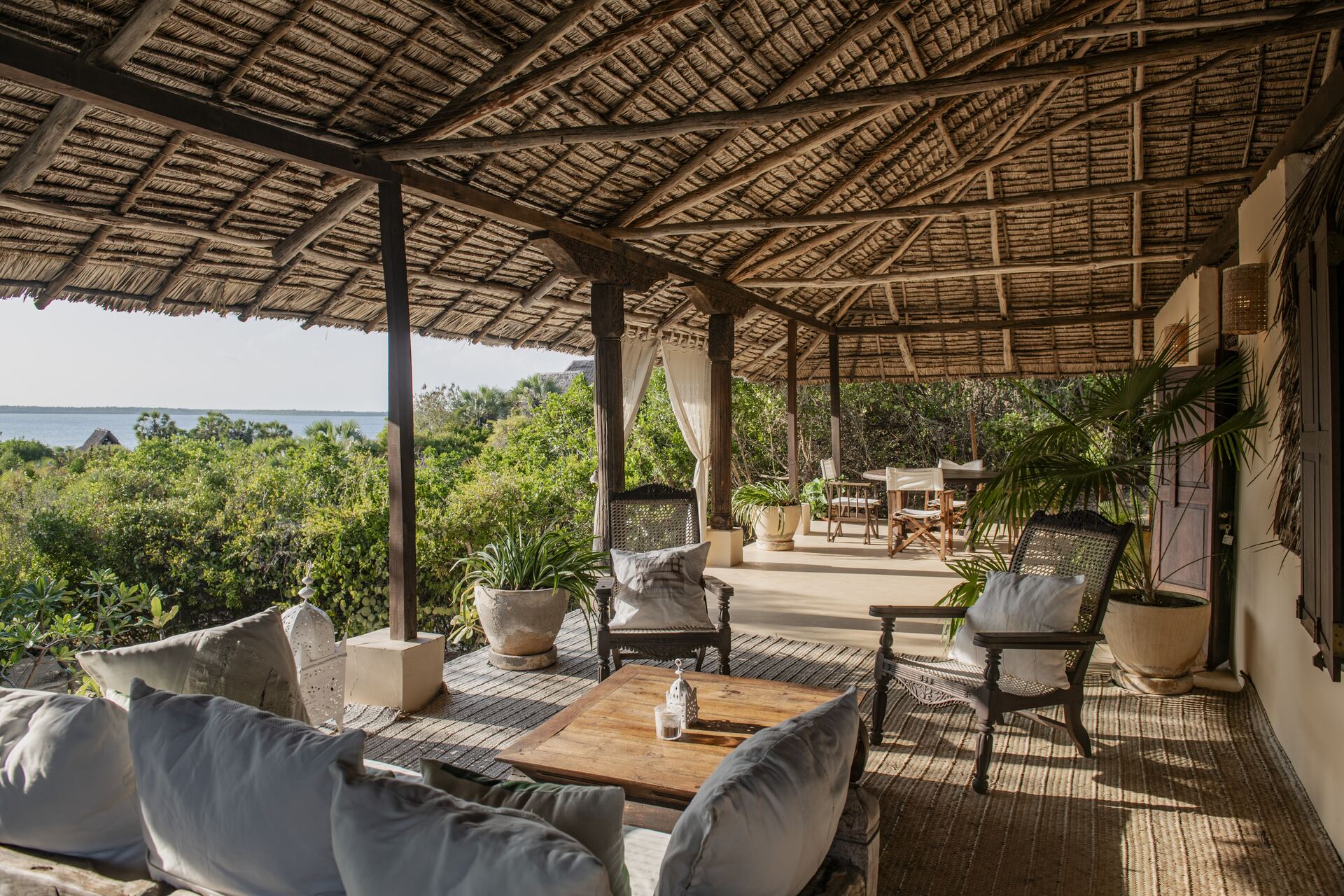 ʻOhana cabana · twin room