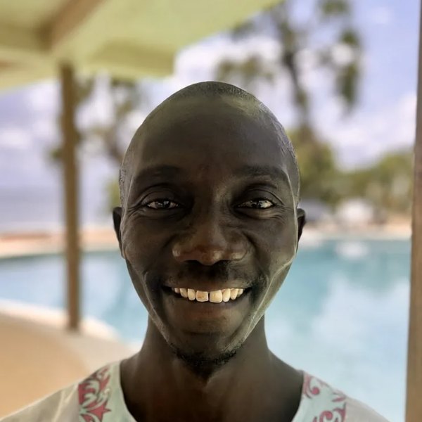 Mitingi, Cabanas team member